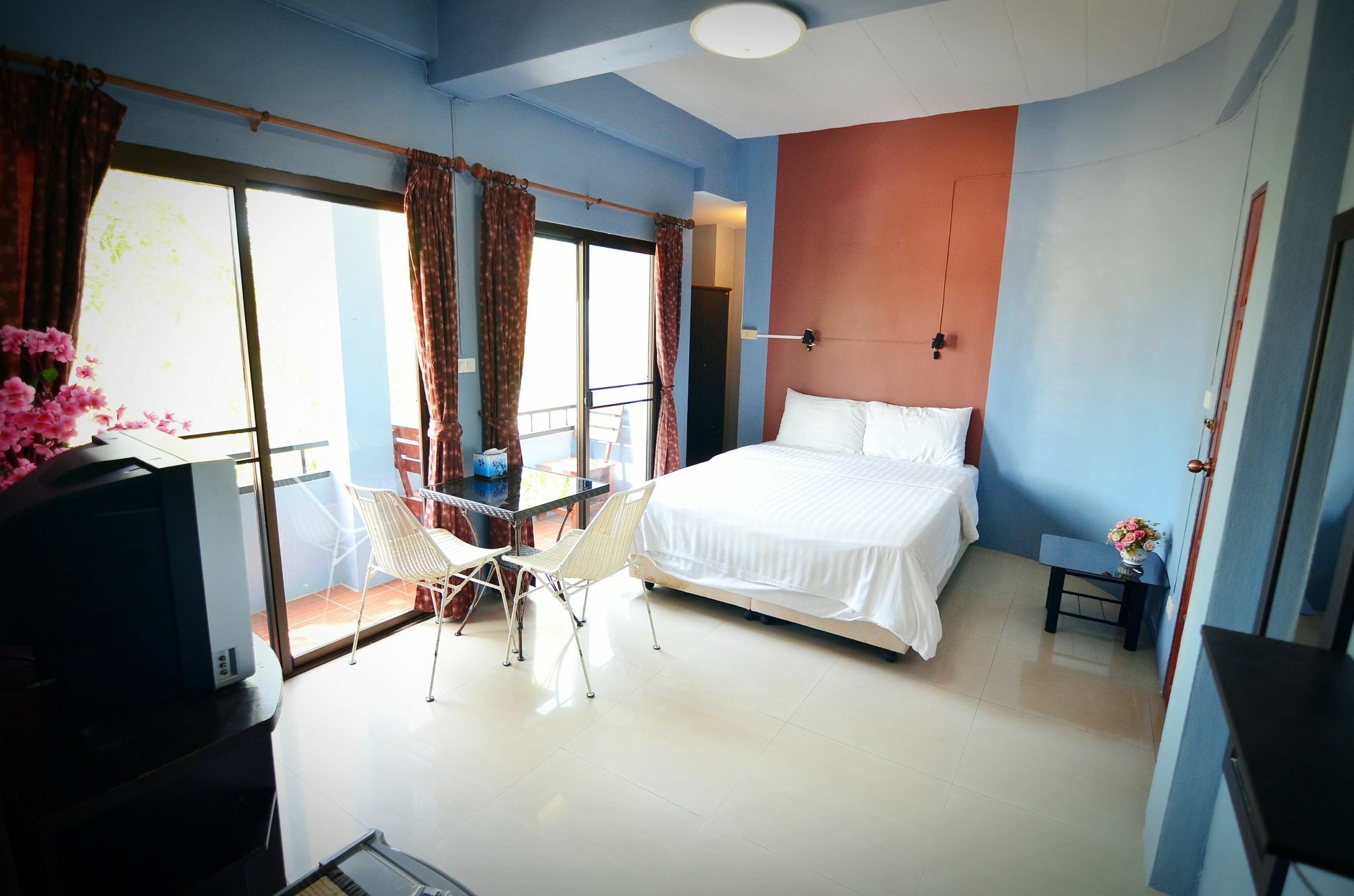 فندق The Famous House - Jomtien المظهر الخارجي الصورة