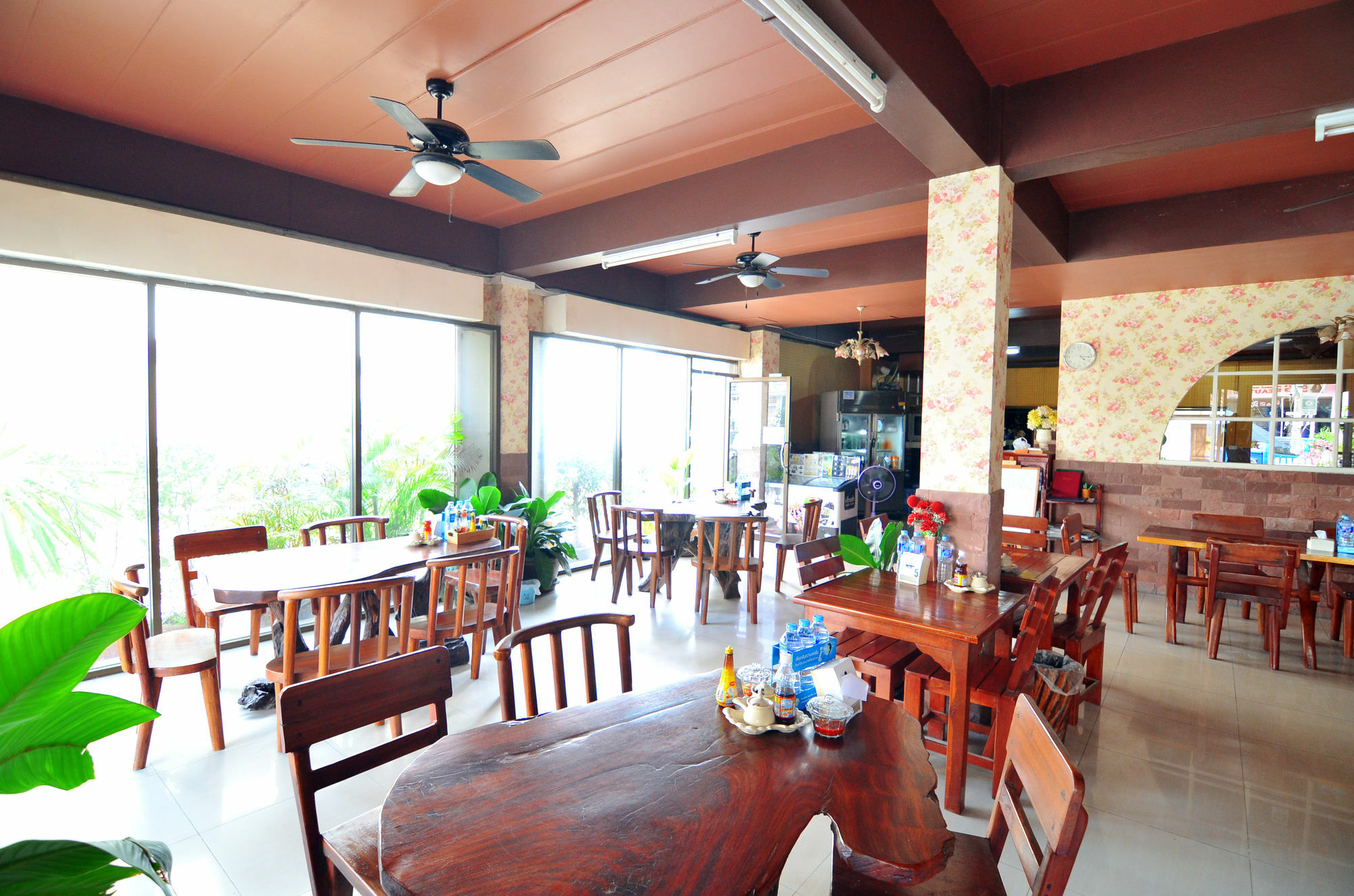 فندق The Famous House - Jomtien المظهر الخارجي الصورة